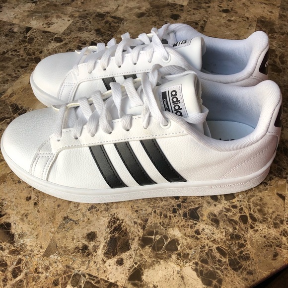 Adidas Women’s Cloudfoam Advantage Size 8 - Picture 1 of 9